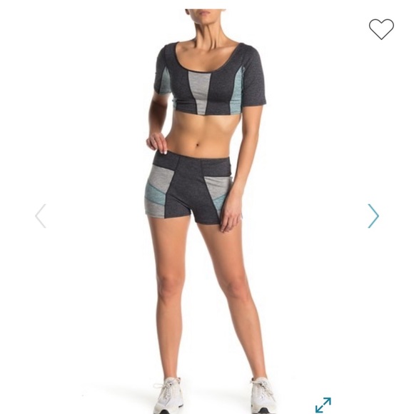 Free People Movement Color Block 2pc Set Black/Grey NWT - Picture 2 of 7